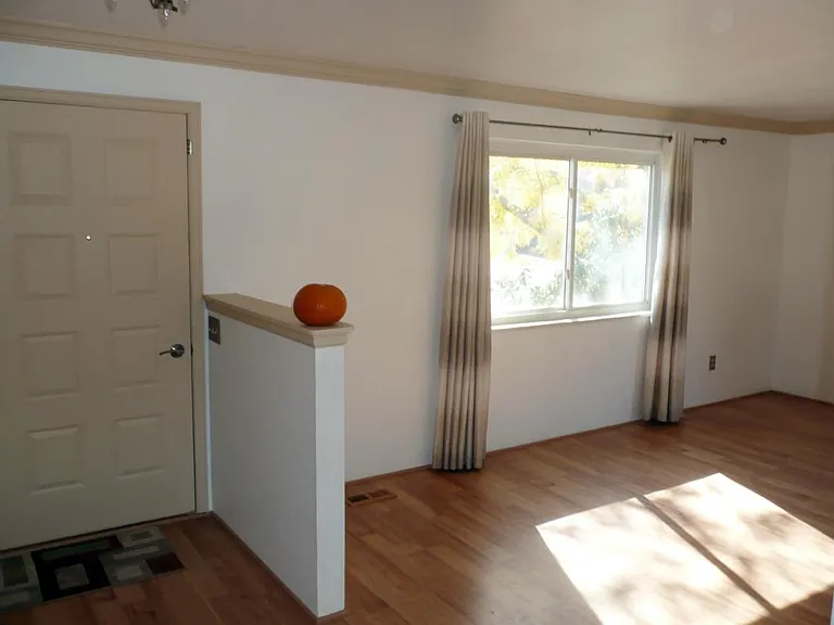 1724 Hull St — Photo 3