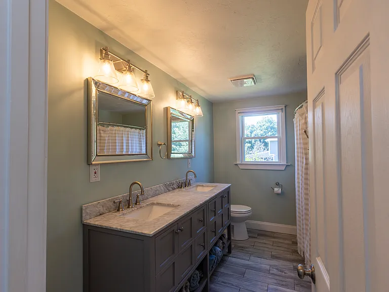 219 Prospect St — Photo 20