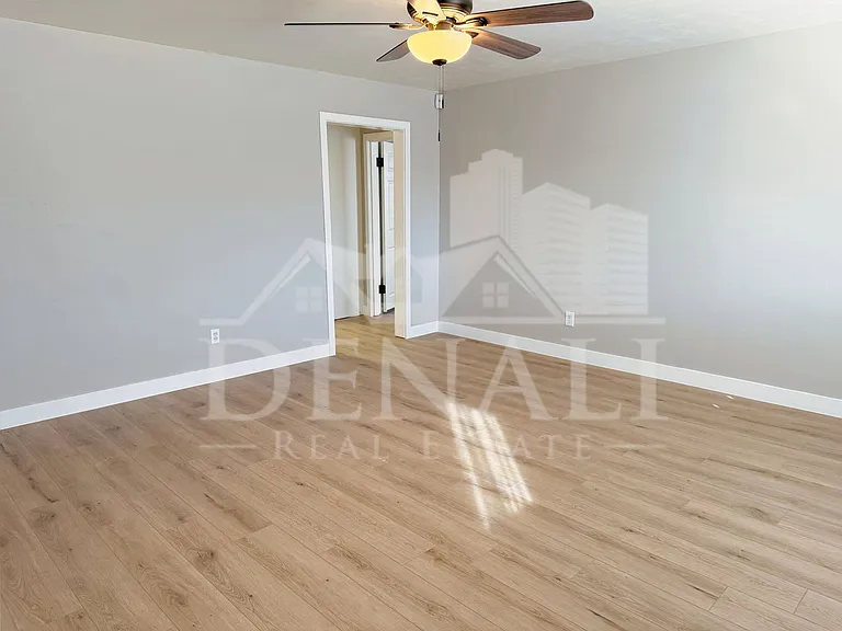 1220 W Romo Jones St — Photo 9