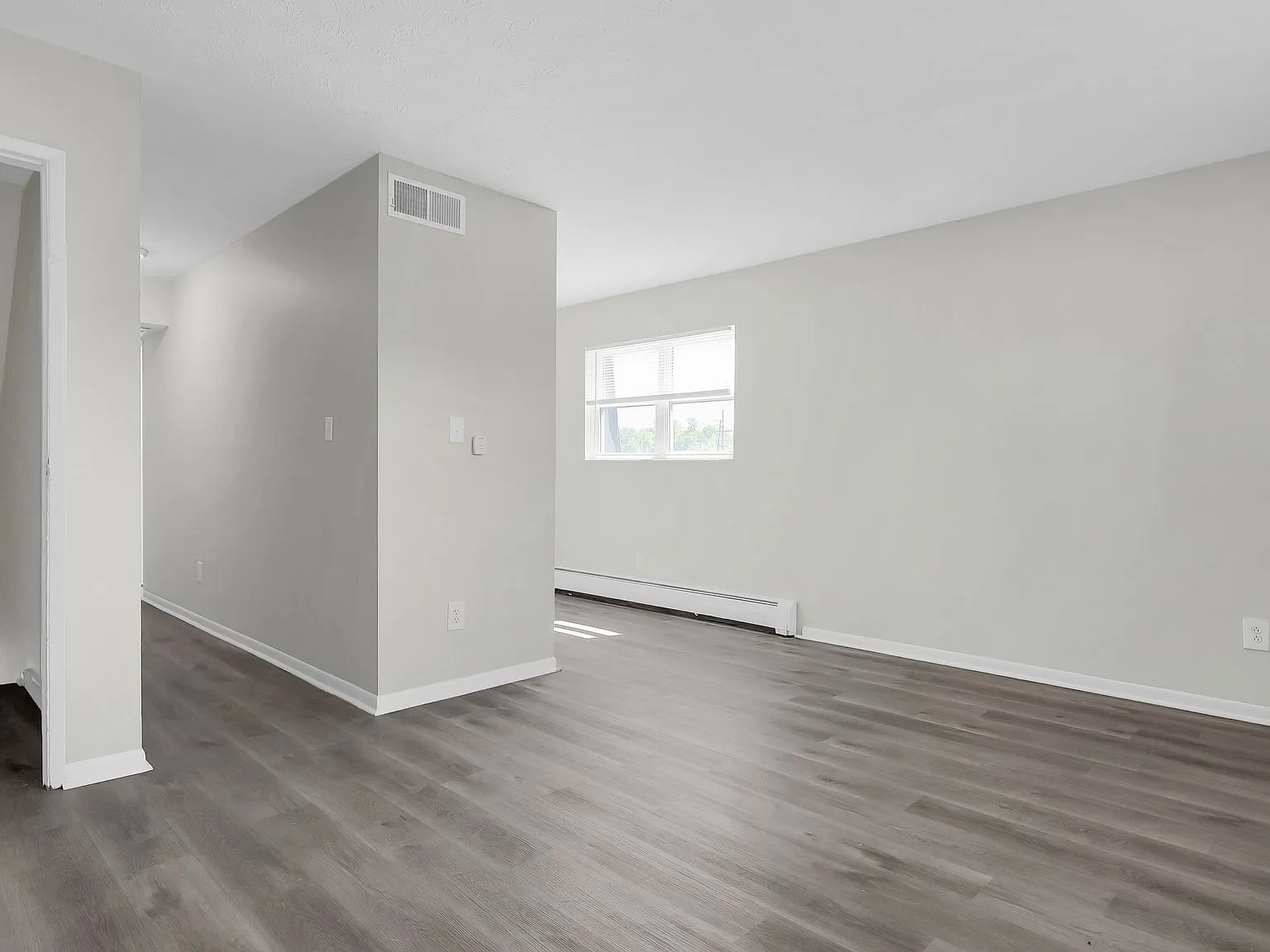 1 bed, 712 sqft, $775 — Photo 2