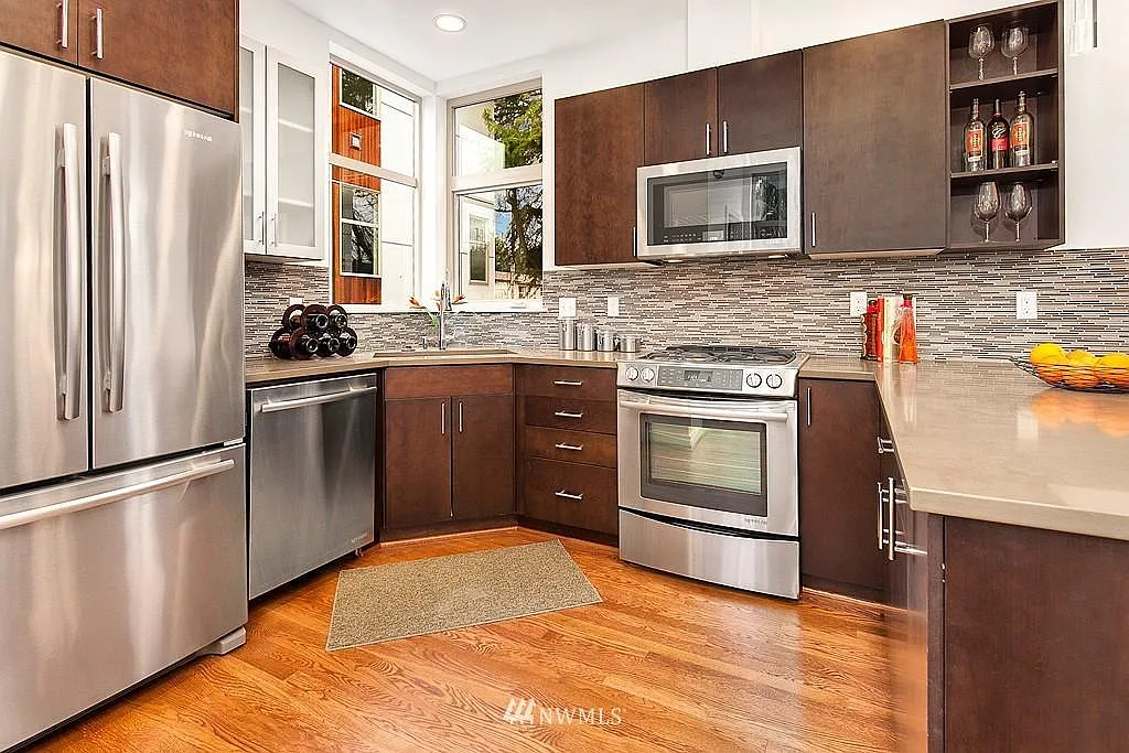 Photo 2 of 16 - 9526A 8th Ave NW - Seattle, WA Building Photo - 9526A 8th Ave NW