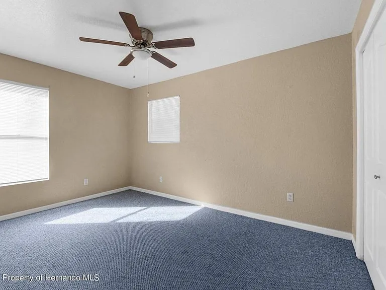 11780 Linden Dr #11780 — Photo 6