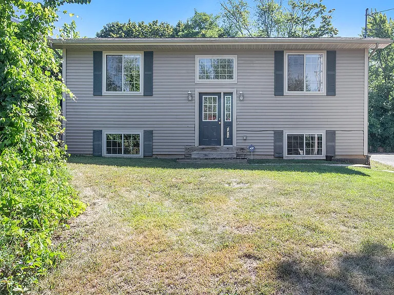 1419 Lafayette Ave — Photo 5