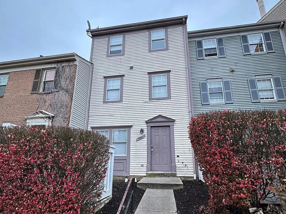 1st image of 19950 Appledowre Cir #394