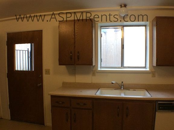 5th image of 3359 S Edison St #A