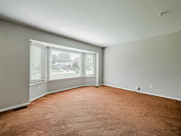 19513 Pollyanna Dr — Photo 5