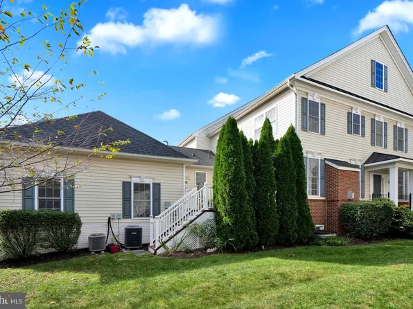 22586 Willington Sq, Ashburn, VA 20148