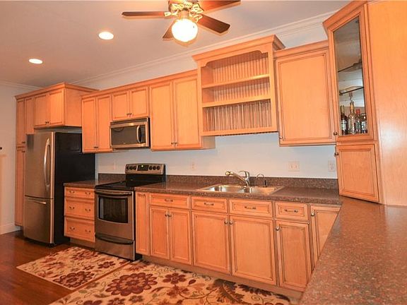5th image of 2964 Whispering Shores Dr
