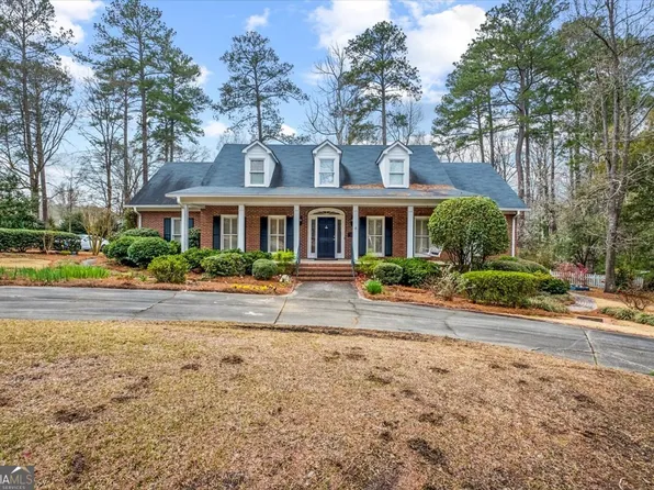 160 Surrey Ln, Macon, GA 31210