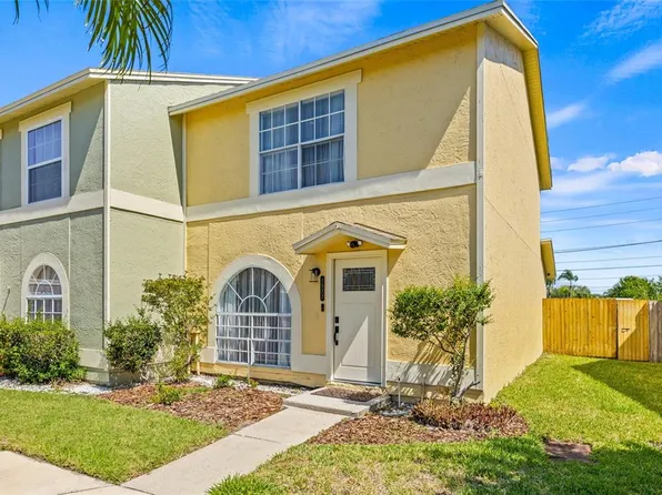 1577 Chateaux De Ville Ct, Clearwater, FL 33764