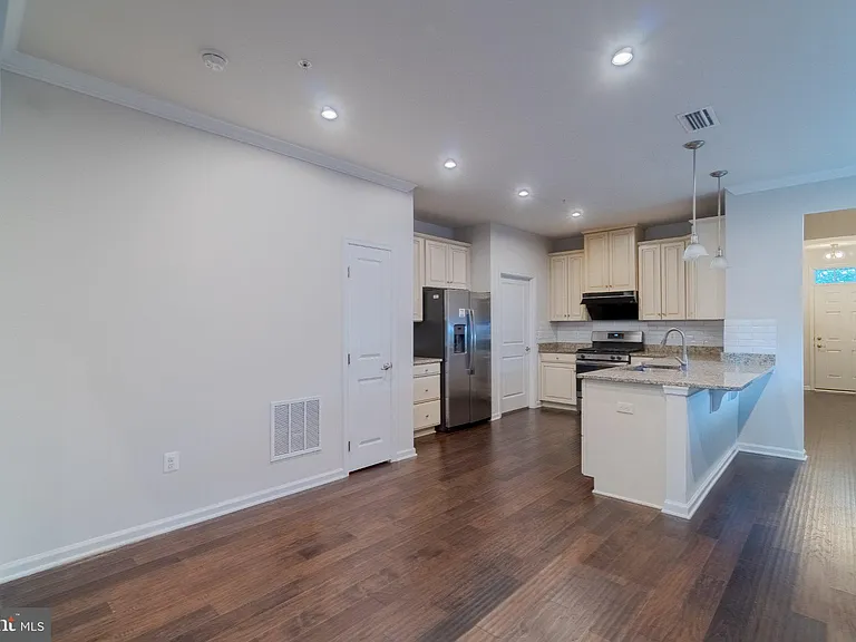 6573 Autumn Olive Dr — Photo 9
