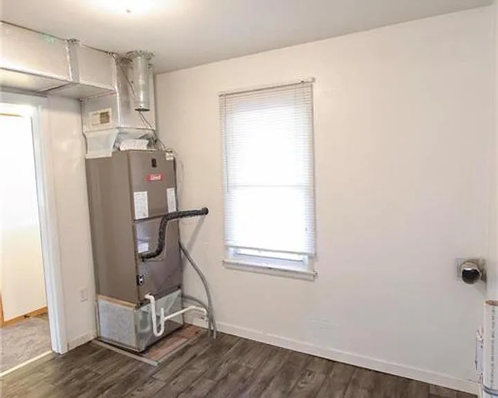 205 Debbie Ln — Photo 10