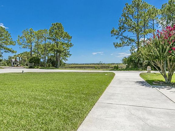 5th image of 14091 Pine Island Dr