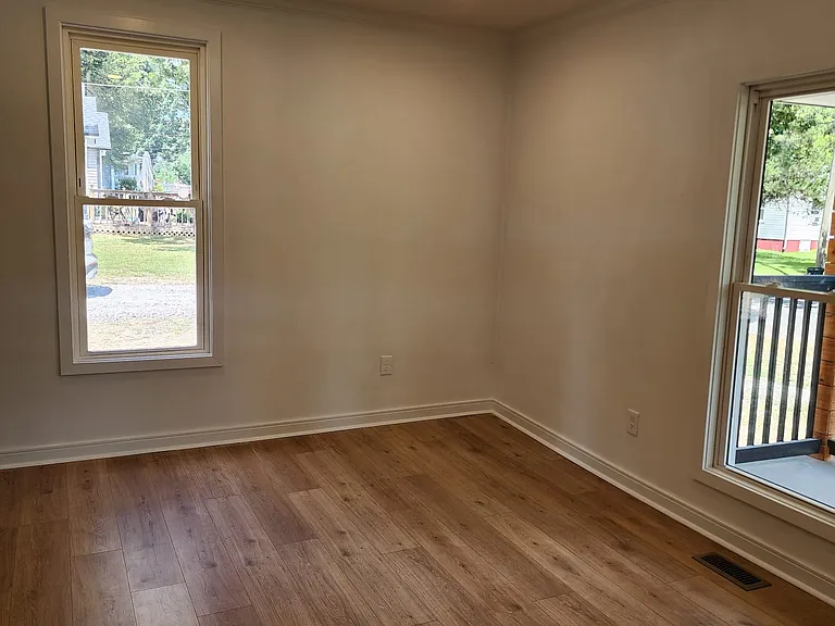 1828 Maxton Ave — Photo 17