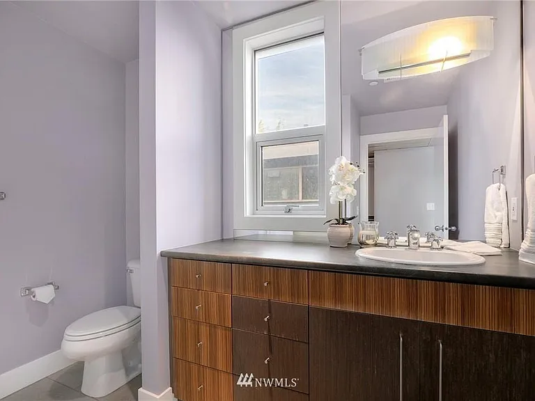 1609 Summit Ave #302 — Photo 12