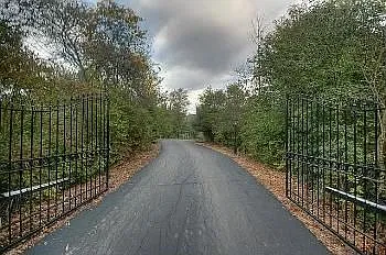 6499 Warren Ct photo 1