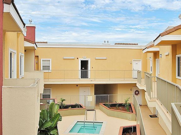 2nd image of 1215 E San Antonio Dr #115