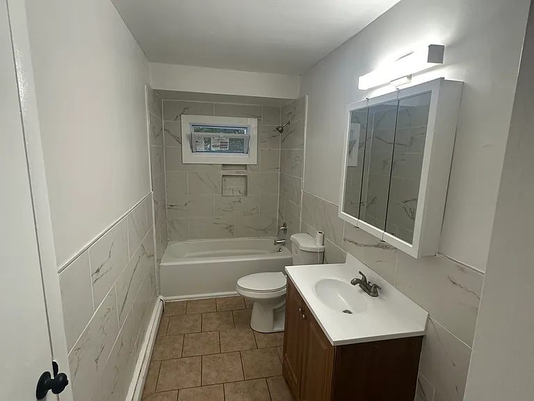 40 Wilson St #1 — Photo 4