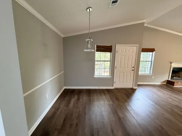 1921 Gornto Rd APT 6, Valdosta, GA 31602