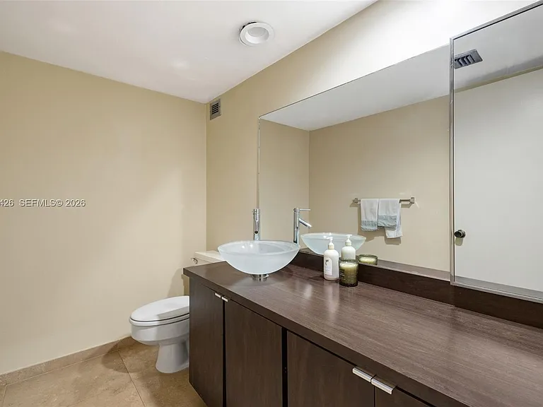 1915 Brickell Ave #1407 — Photo 11