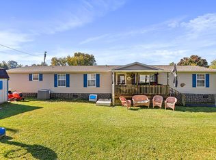 100 Regiment Ln, Martinsburg, WV 25403