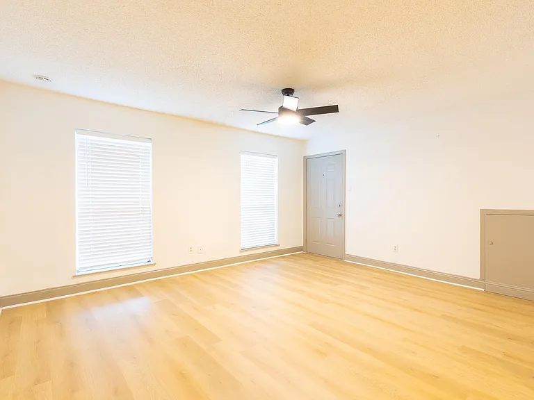 11603 Chimney Rock Rd #B — Photo 12