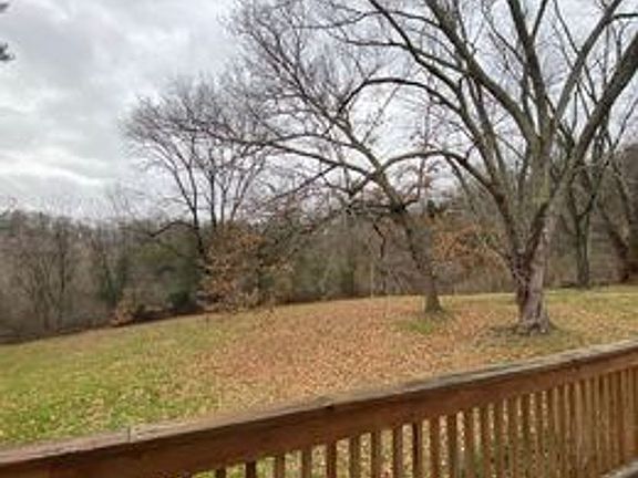 2nd image of 131 Lake Dr Unit 1