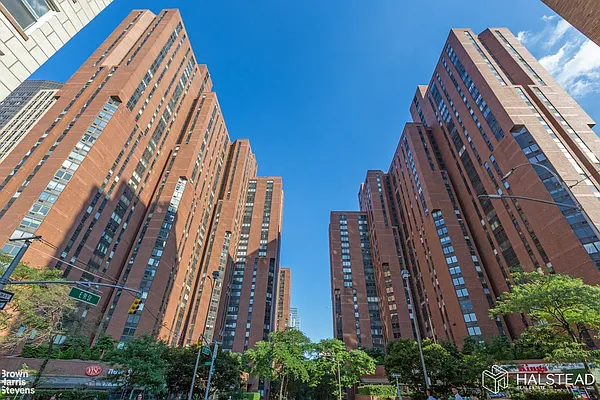 Rented by Brown Harris Stevens | media 9