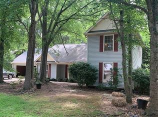 200 E Shefford St, Greer, SC 29650