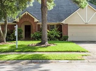 4707 Linden Pl, Pearland, TX 77584