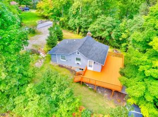 107 Overlook Rd, Sussex, NJ 07461