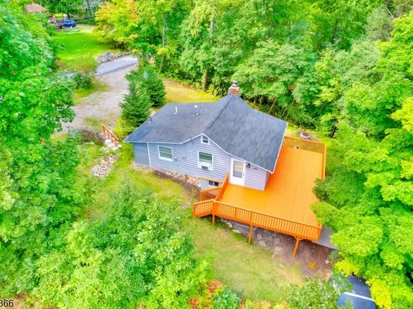 107 Overlook Rd, Vernon Twp., NJ 07461