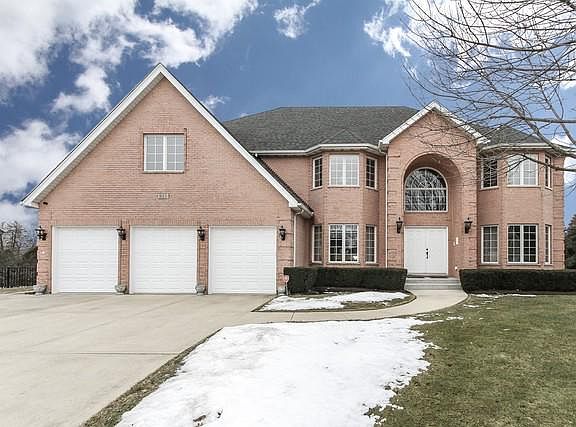 2nd image of 811 Winfal Dr