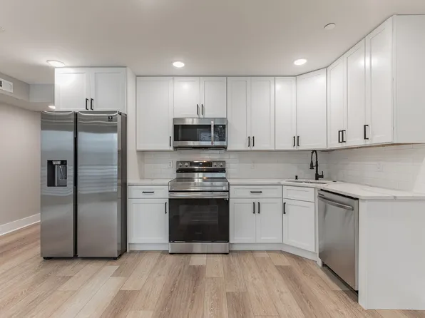 Beautiful North Brewerytown Apartment Community