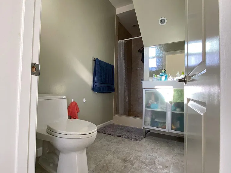414 W Orange Ave — Photo 3