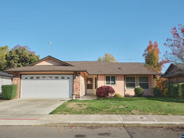 1742 Raywanda Ct NE, Salem, OR 97301