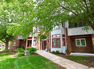 2125 Luann Ln APT 6, Madison, WI 53713