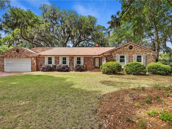 12 Audubon Pl, Hilton Head Island, SC 29928