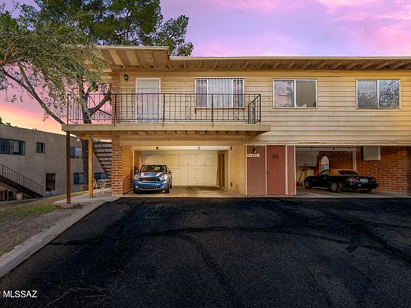 3rd image of 6648 E Calle La Paz Unit D