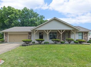607 Sparrow Ct, Troy, IL