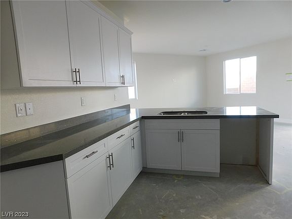 4th image of 9895 Edmond St