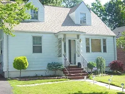 323 Dietz St photo 1