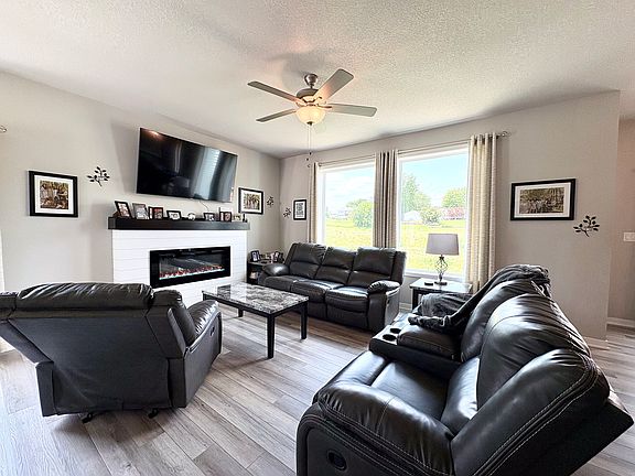 5th image of 30 Keeneland Ct
