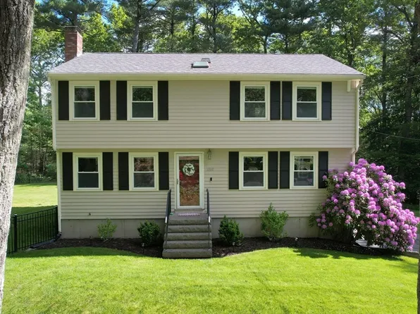 1000 Forest St, North Andover, MA 01845