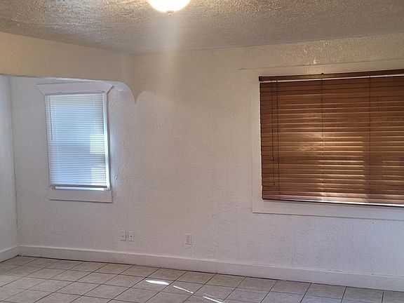 4th image of 6033 Indiana Ave