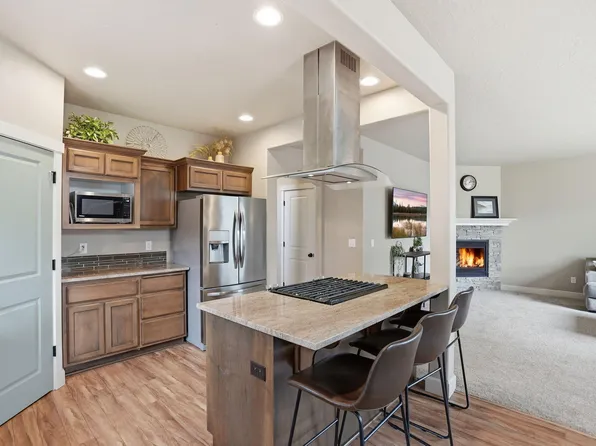 3046 NE Red Oak Dr, Bend, OR 97701