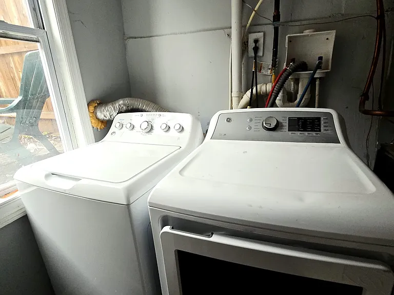 99 Clerk St #2A — Photo 9