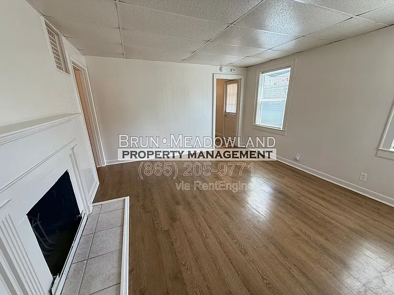 2620 Woodbine Ave — Photo 6