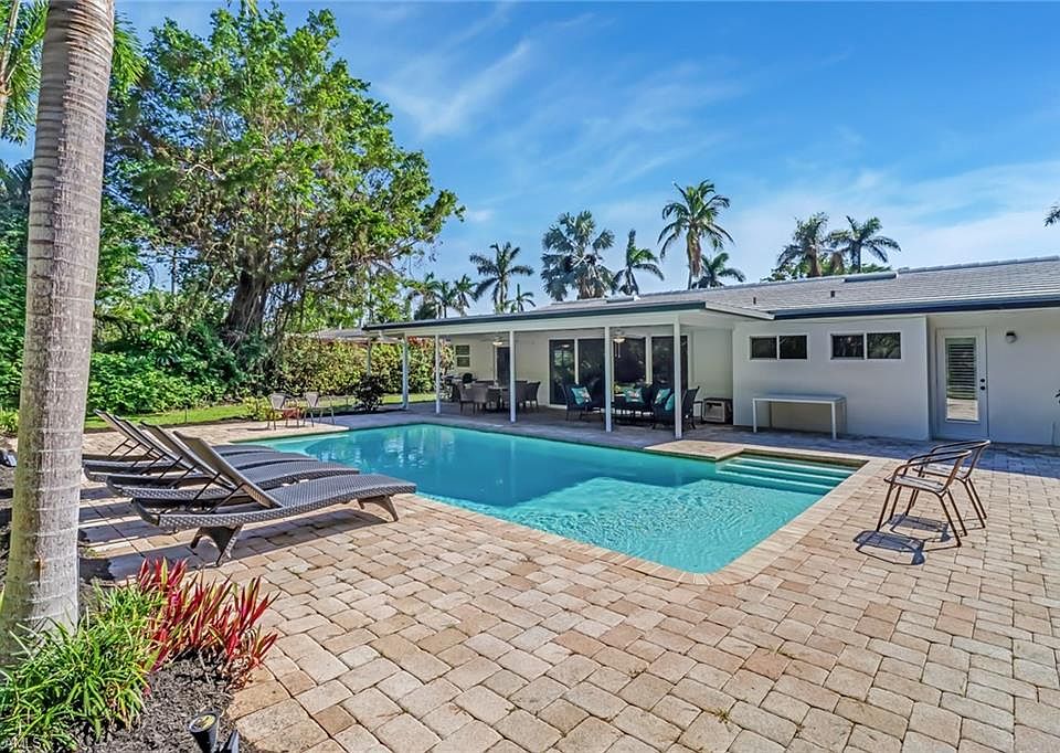 1st image of 625 Orchid Dr