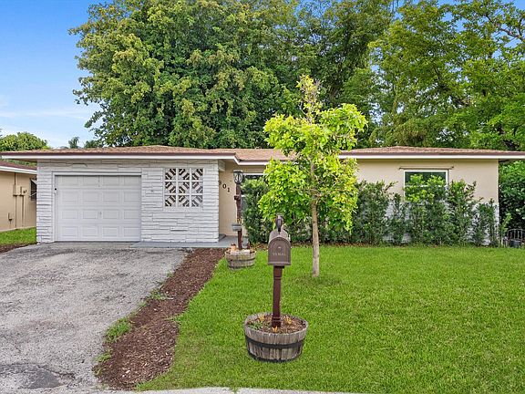 2nd image of 901 NW 49th Street
